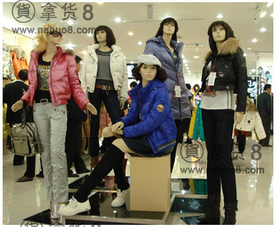 深圳超凡外贸服装批发市场 服装服饰批发的首选之地